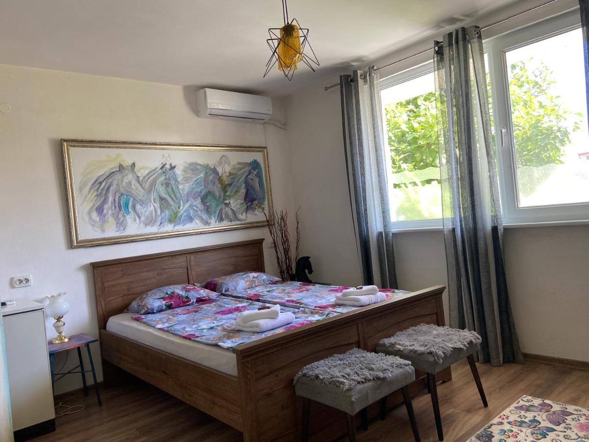 Guest House Hei Taka Sosopol Exterior foto